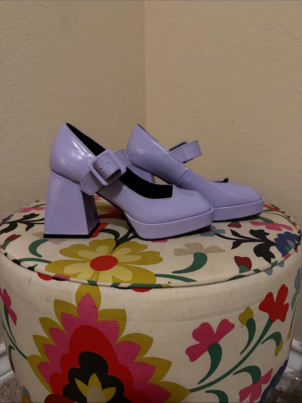 Madden Girl Lavender Patent Mary Jane Block Heels size 6 NEW